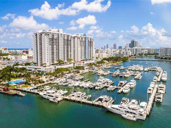 1800 Sunset Harbour Dr 2203, Miami Beach FL 33139