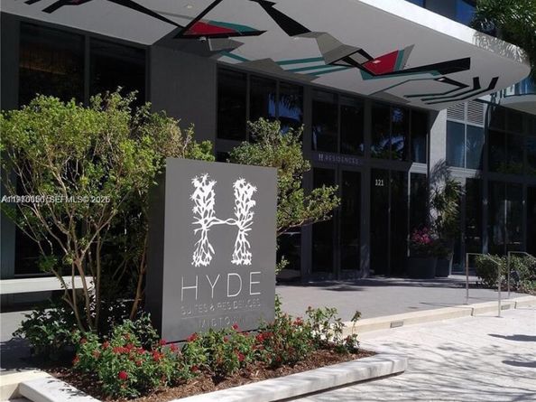 121 NE 34th St 1416, Miami FL 33137