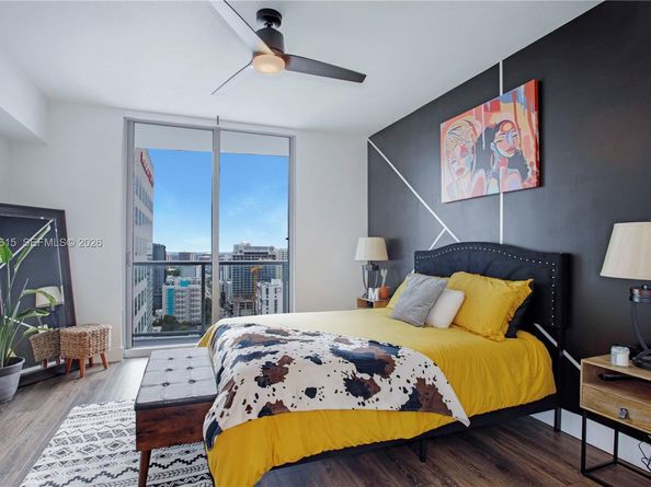 185 SW 7th St 2514, Miami FL 33130