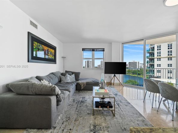 19900 E Country Club Dr 1112, Aventura FL 33180