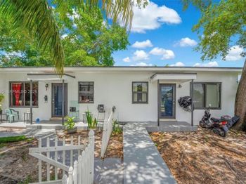 7625 NW 4th Ct