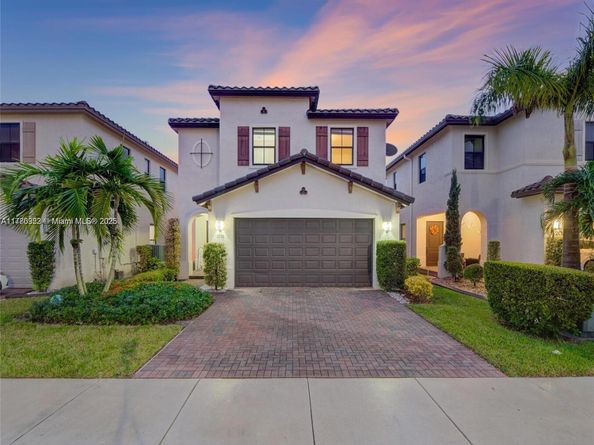 3308 W 95th Ter, Hialeah FL 33018