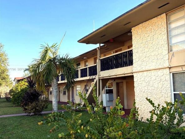 3901 SW 78th Ct 1116, Miami FL 33155