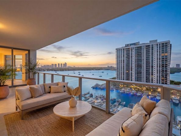 17301 Biscayne Blvd 1401, North Miami Beach FL 33160