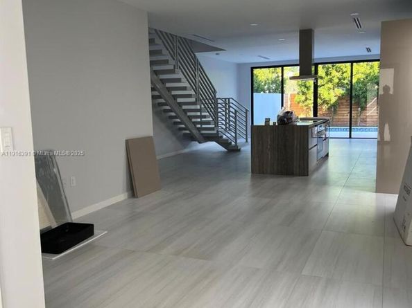 1531 SW 22 terrace, Miami FL 33145