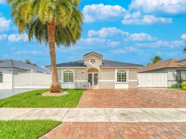 16886 SW 143rd Pl, Miami FL 33177