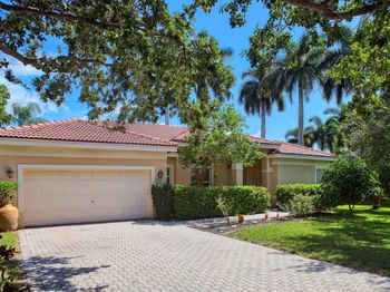 10303 NW 54th Place