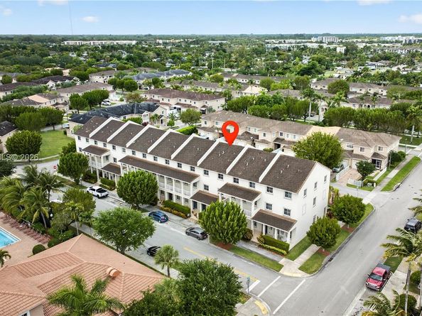 14213 SW 274th St, Homestead FL 33032