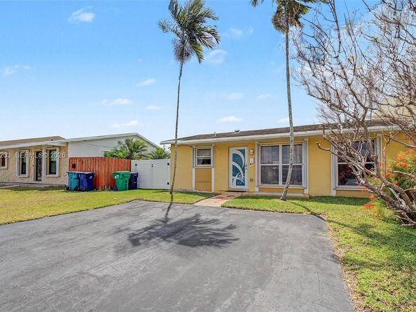 11416 SW 148th Ter, Miami FL 33176