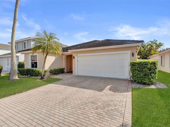 4928 SW 33rd Way, Hollywood FL 33312