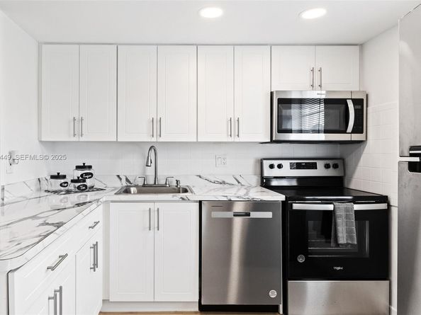 7605 NW 5th Pl 103, Margate FL 33063