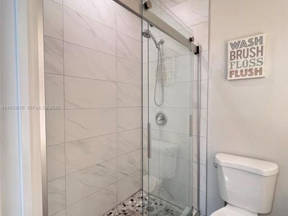 26 Diplomat Pkwy 2308, Hallandale Beach FL 33009