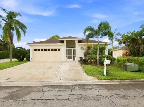 1490 Fairway Circle FL 33413