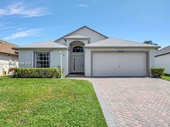 5127 Robino Cir, West Palm Beach FL 33417
