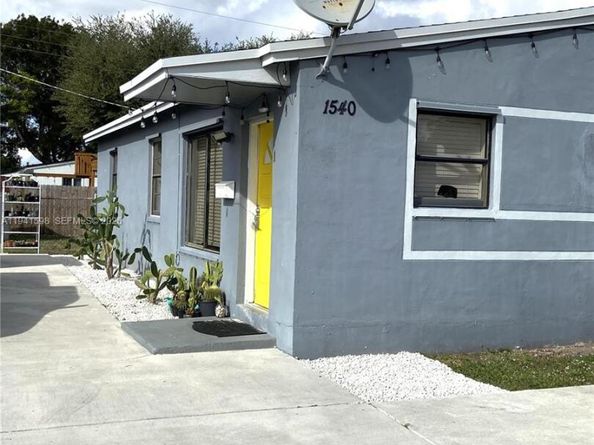 Undisclosed Address #A11941598, Hollywood FL 33024