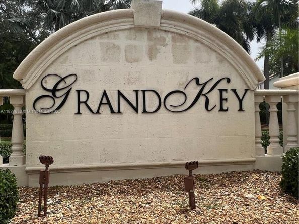 18739 SW 28th St, Miramar FL 33029