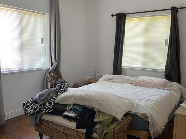 851 80th St, Miami Beach FL 33141