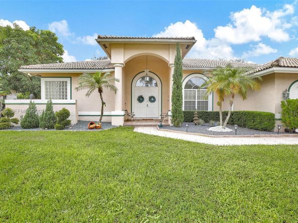 351 NW 110th Ave, Plantation FL 33324