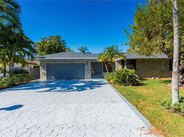 4500 NW 113th Ter, Coral Springs FL 33065