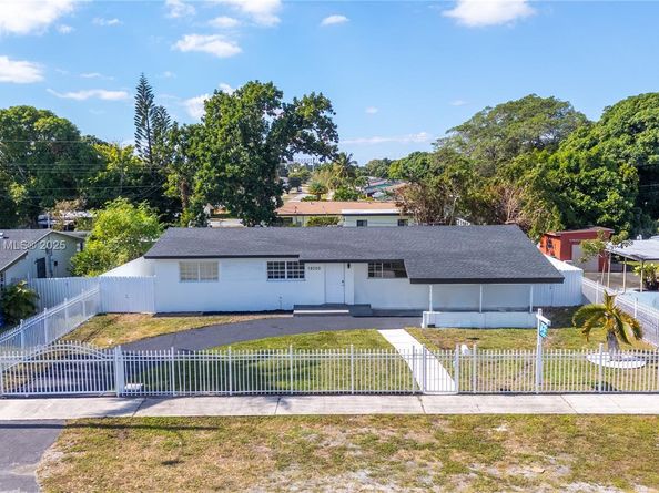 18200 NW 9th Ave, Miami Gardens FL 33169