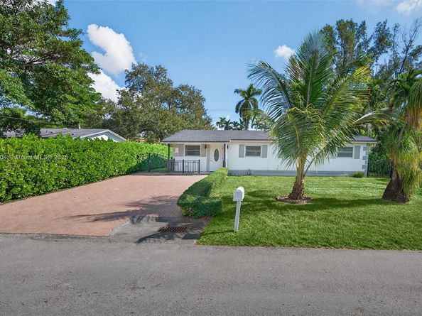 6255 SW 62nd Ct, South Miami FL 33143