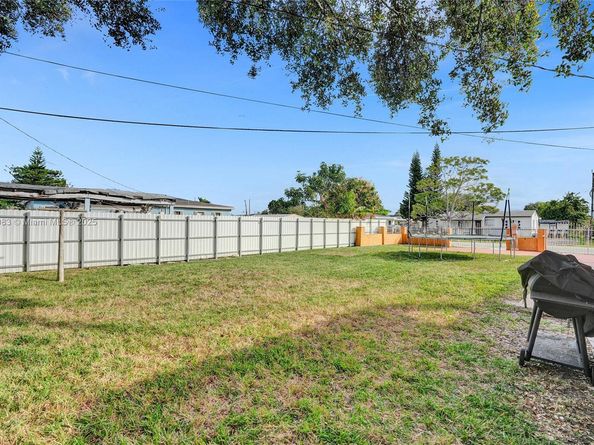 16001 NW 28th Pl, Miami Gardens FL 33054