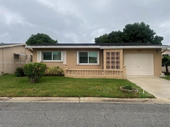 6940 NW 12th St, Margate FL 33063