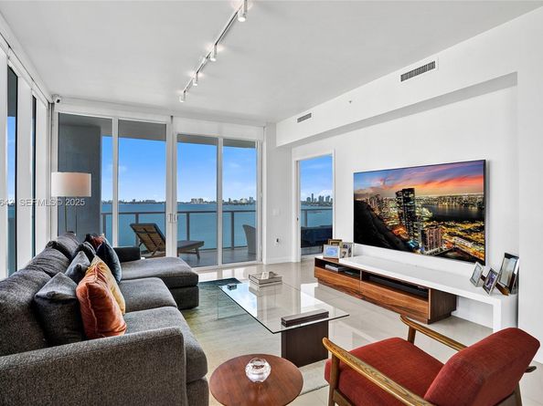 601 NE 27th St 1507, Miami FL 33137