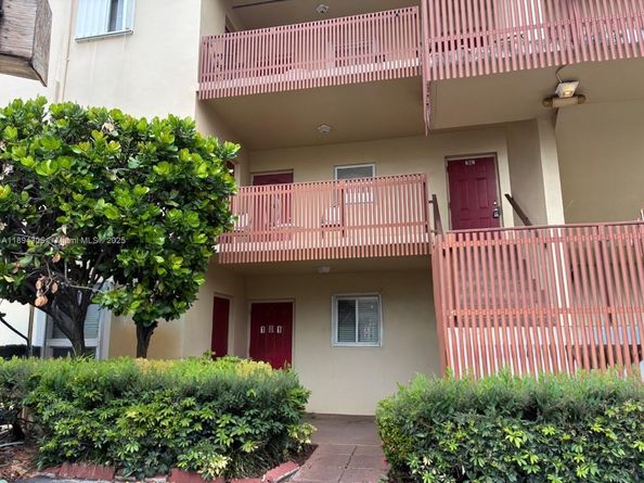 200 S Waterway Dr S 101, Lantana FL 33462