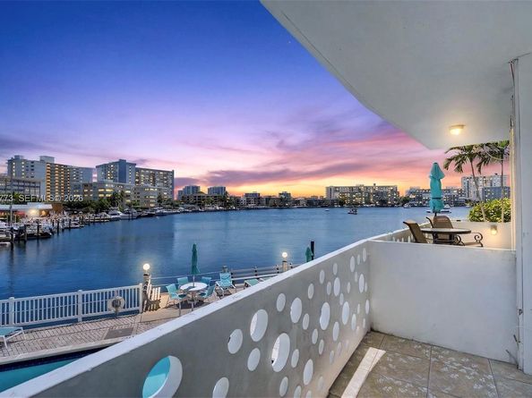 2500 Diana Dr 216, Hallandale Beach FL 33009
