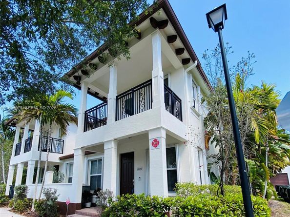 4676 Monarch Way, Coconut Creek FL 33073