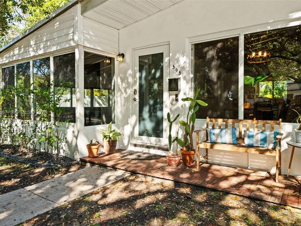 505 NE 132nd Ter, North Miami FL 33161