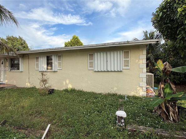 19831 SW 122nd Ave, Miami FL 33177