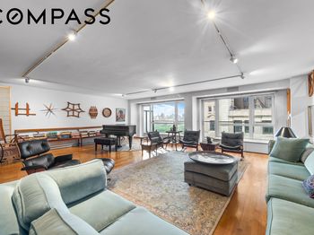 200 Central Park S