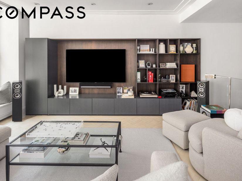 16 West 21st Street 8A, New York NY 10010