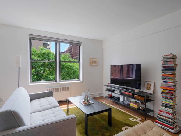 60 East 9th Street 515, New York NY 10003