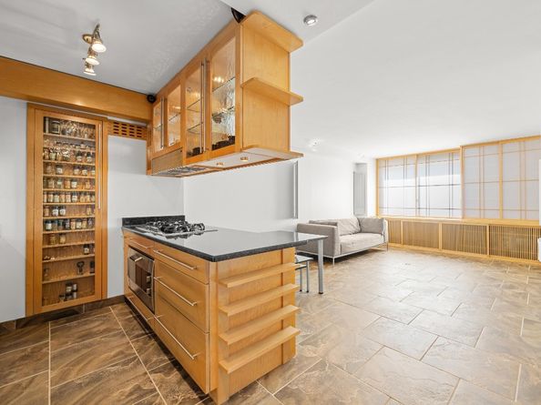 300 Rector Place 8B, New York NY 10280