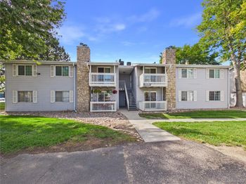 1926 S Vaughn Way