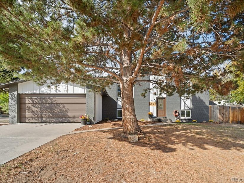 8257 Club Crest Drive, Arvada CO 80005
