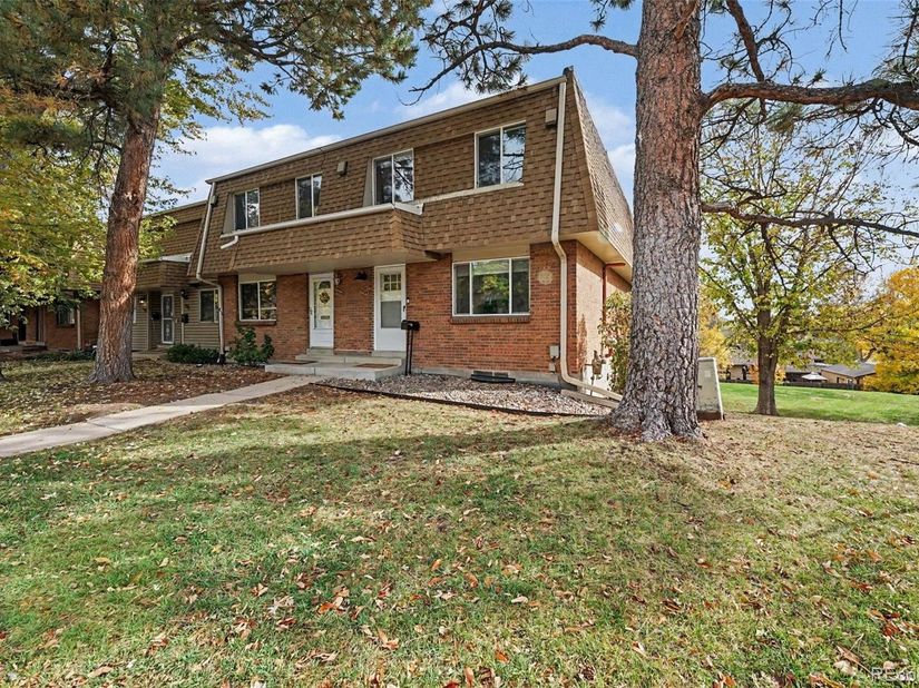 5724 S Lowell Boulevard, Littleton CO 80123