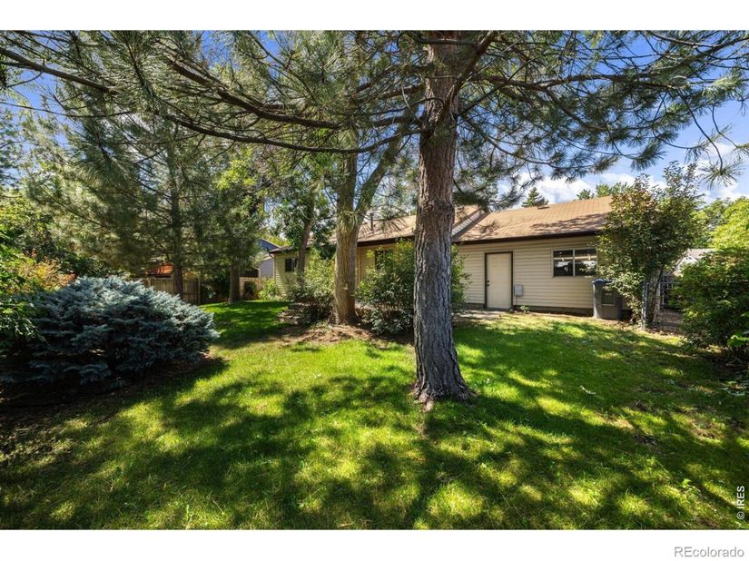 2314 Bowen Street, Longmont CO 80501