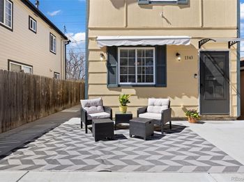 1343 Valentia Street