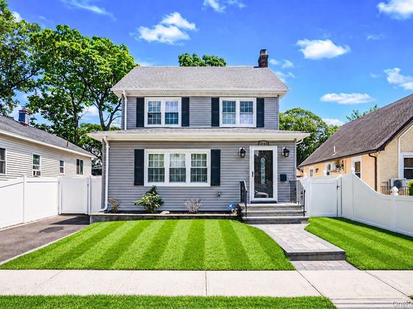 1365 Langdon Boulevard, Rockville Centre NY 11570