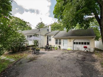 307 Old Country Road
