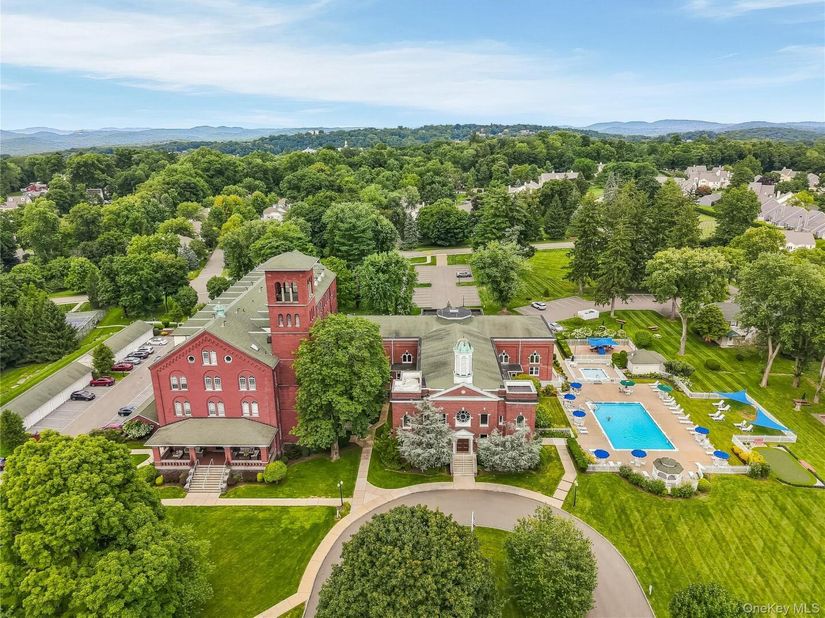 4001 Hickory Court, Peekskill NY 10566