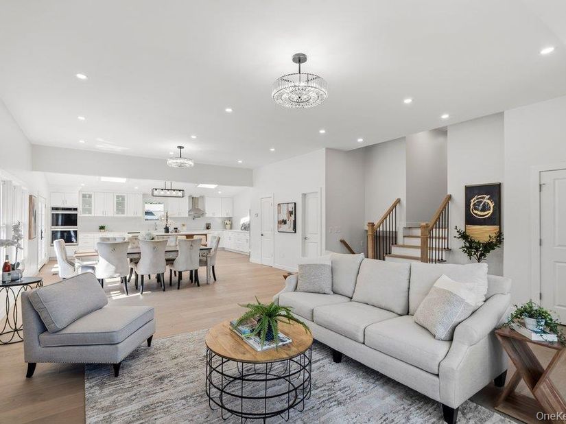 31 Seton Court, Old Bethpage NY 11804