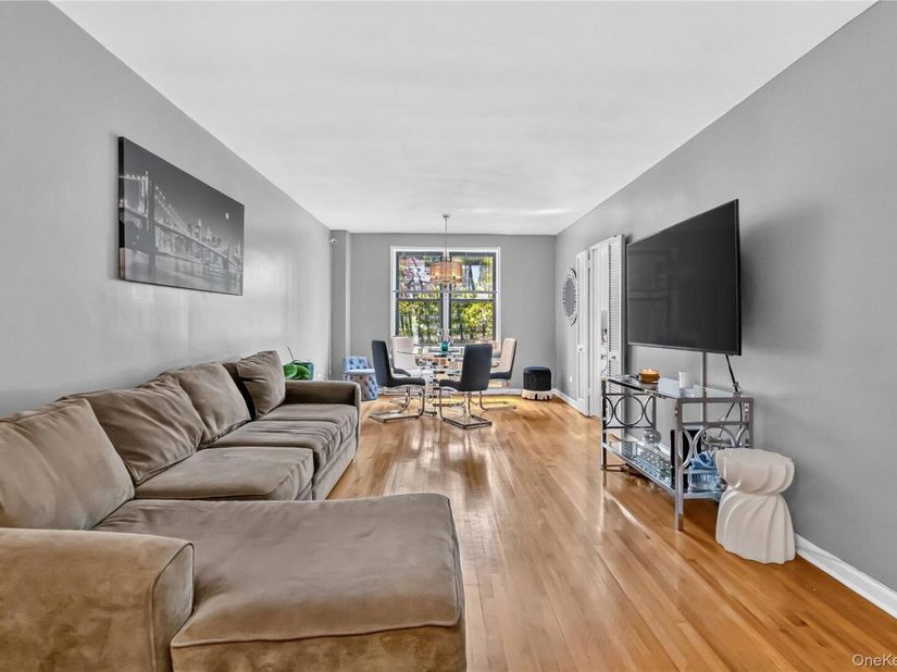 665 Thwaites Place 5H, Bronx NY 10467