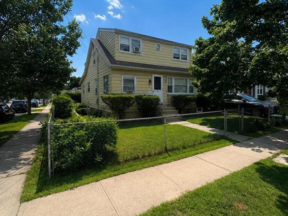 801 Oak Street, Bellmore NY 11710