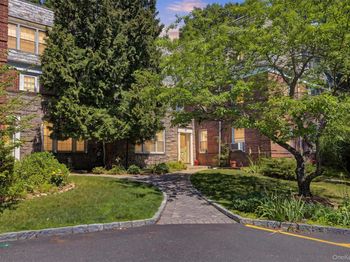 104 Pinewood Rd