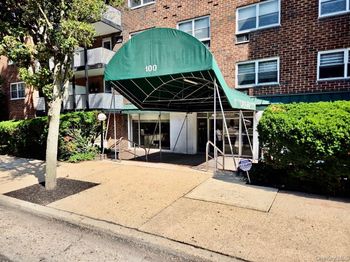 100 Lincoln Avenue